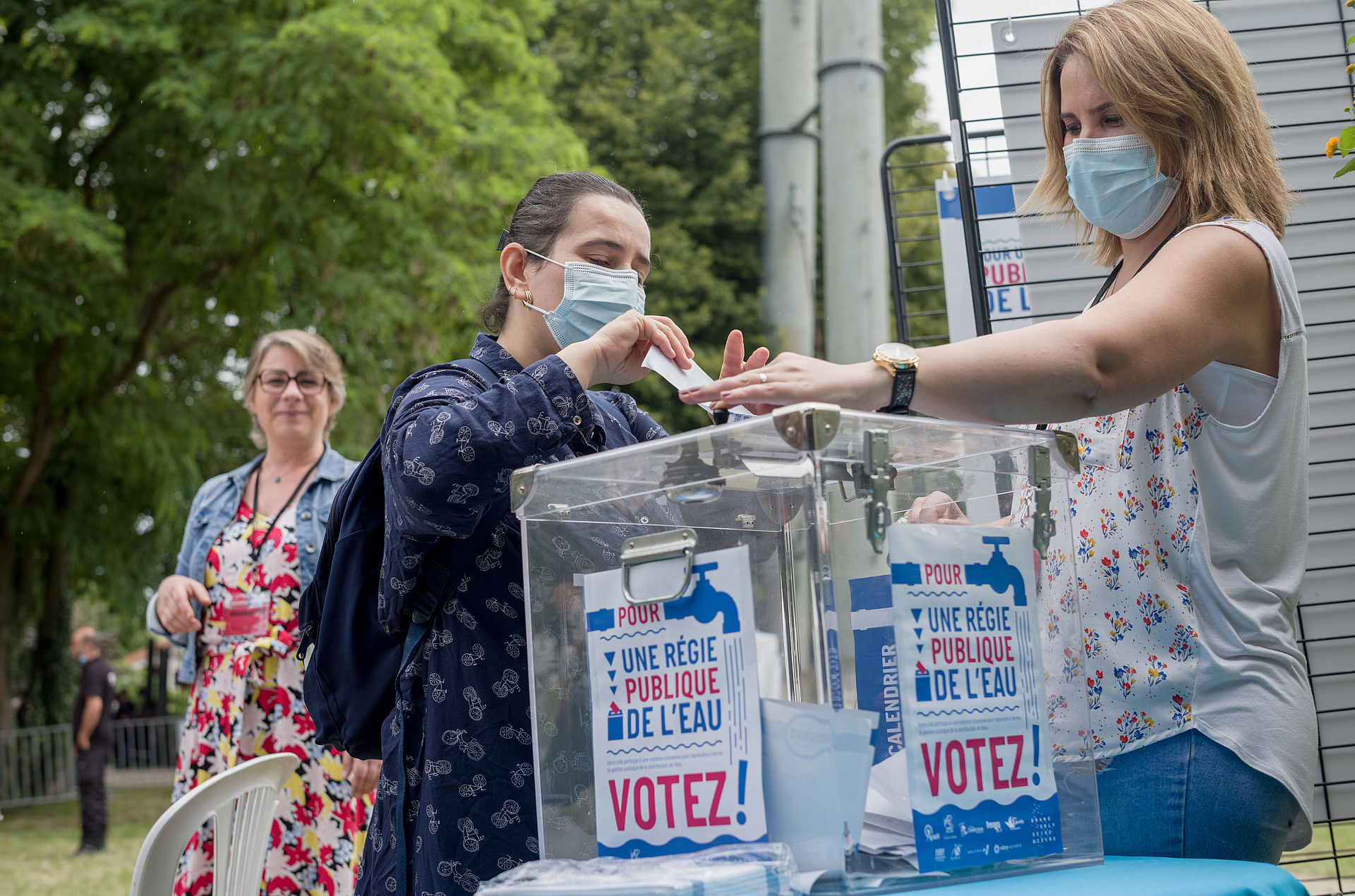Temps de votation citoyenne au parc départemental Petit le Roy - Agrandir l'image, .JPG 486Ko (fenêtre modale)