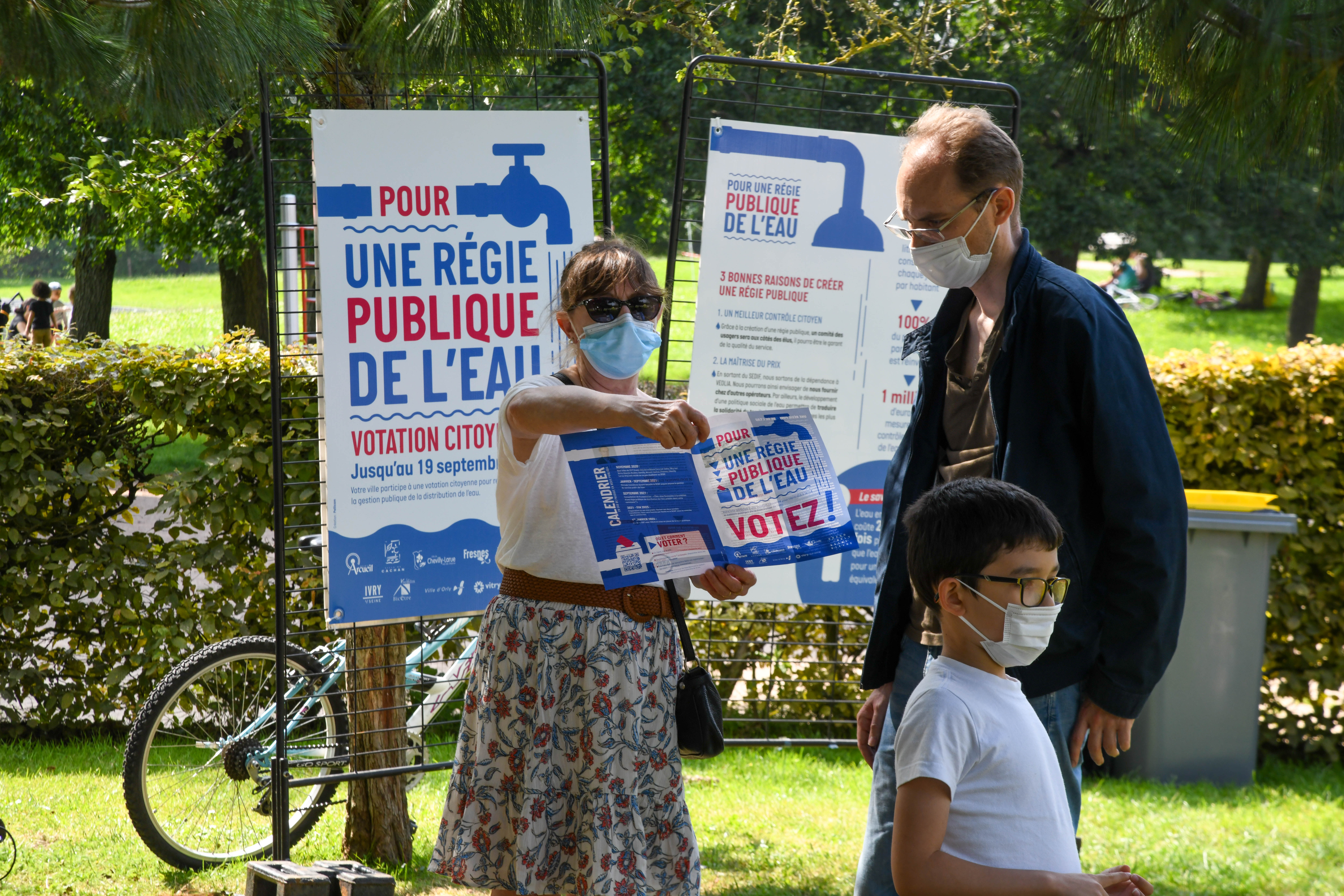 Temps de votation citoyenne au parc départemental Petit le Roy cet été - Agrandir l'image, .JPG 3,49Mo (fenêtre modale)